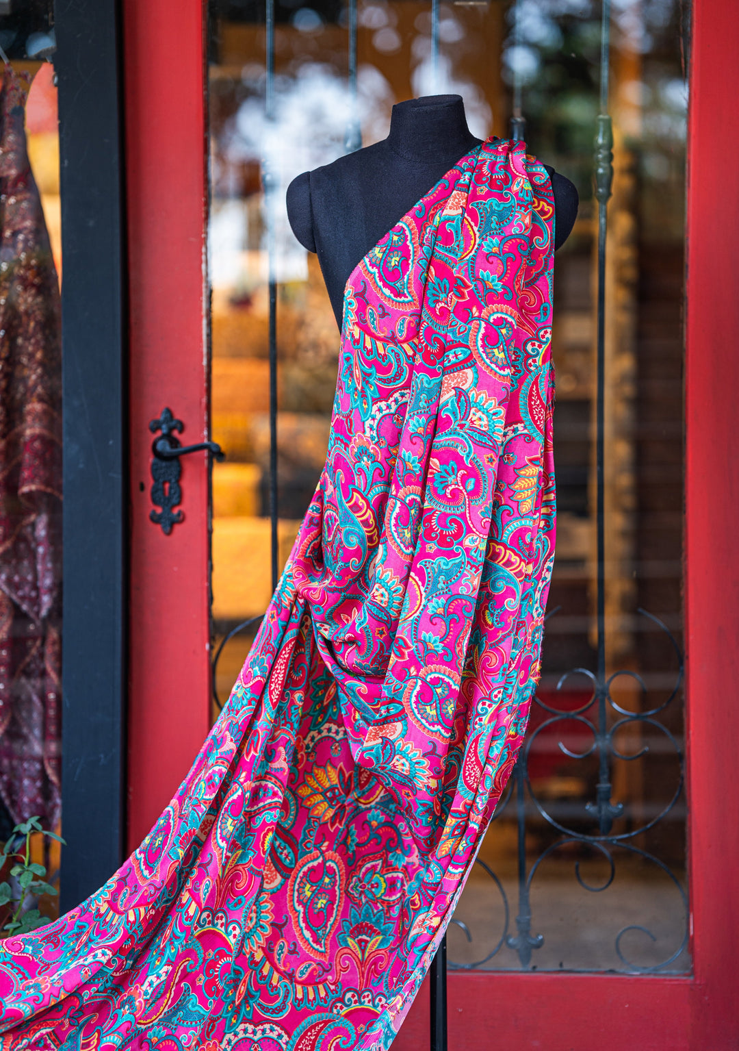 Printed flowy crapes