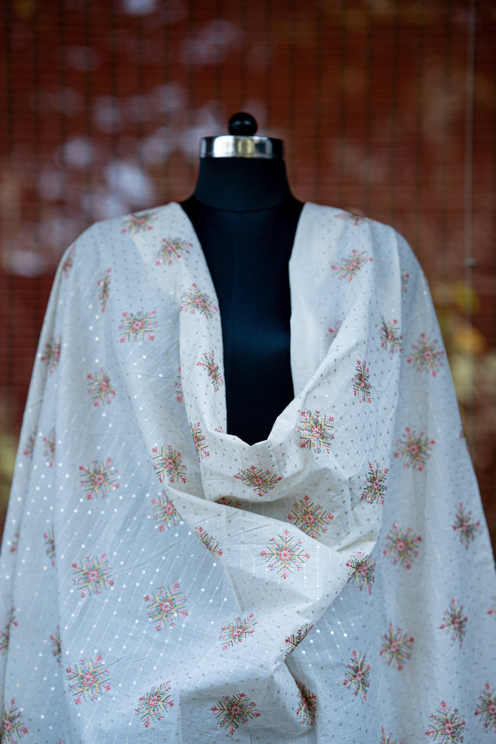 Embroiderd cambric cotton