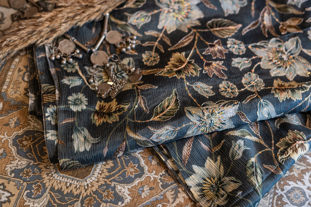 Embroiderd chinons